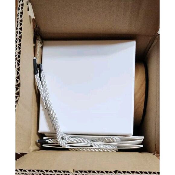 Pokeball Wireless Led PIKACHU EEVEE CHARMANDER SQUIRTLE BULBASAUR With Gift Bag - Picture 6 of 6